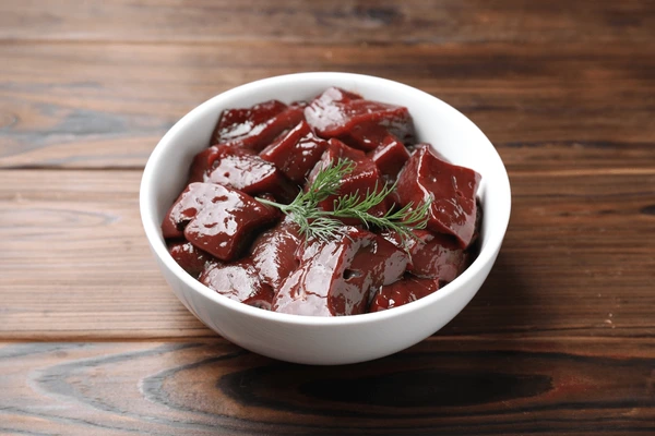 cut raw beef liver dill 600nw 2396940875